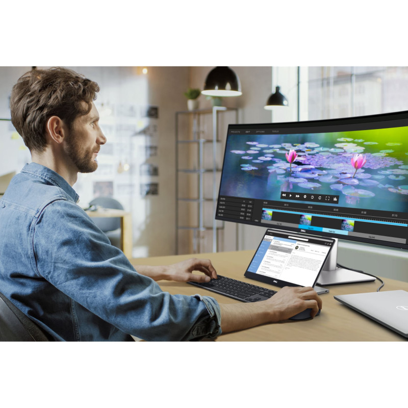 Dell | U4025QW | 39.7 " | IPS | WUHD | 21:9 | 120 Hz | 5 ms | 5120 x 2160 pixels | 600 cd/m² | Power connector, HDMI, DisplayPort, USB-C, USB-A, Audio, RJ45 | HDMI ports quantity 1 | Black / Silver