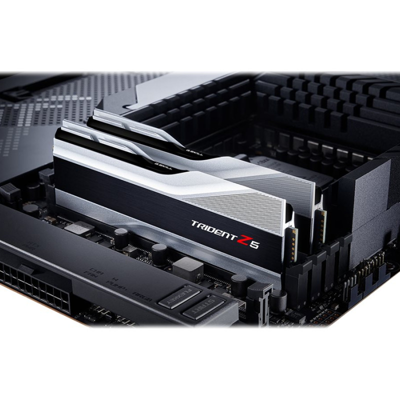 G.Skill | Trident Z5 | 32 Kit (16GBx2) GB | DDR5 | 6400 MHz | PC/server | Reģistrēts Nē | ECC Nē
