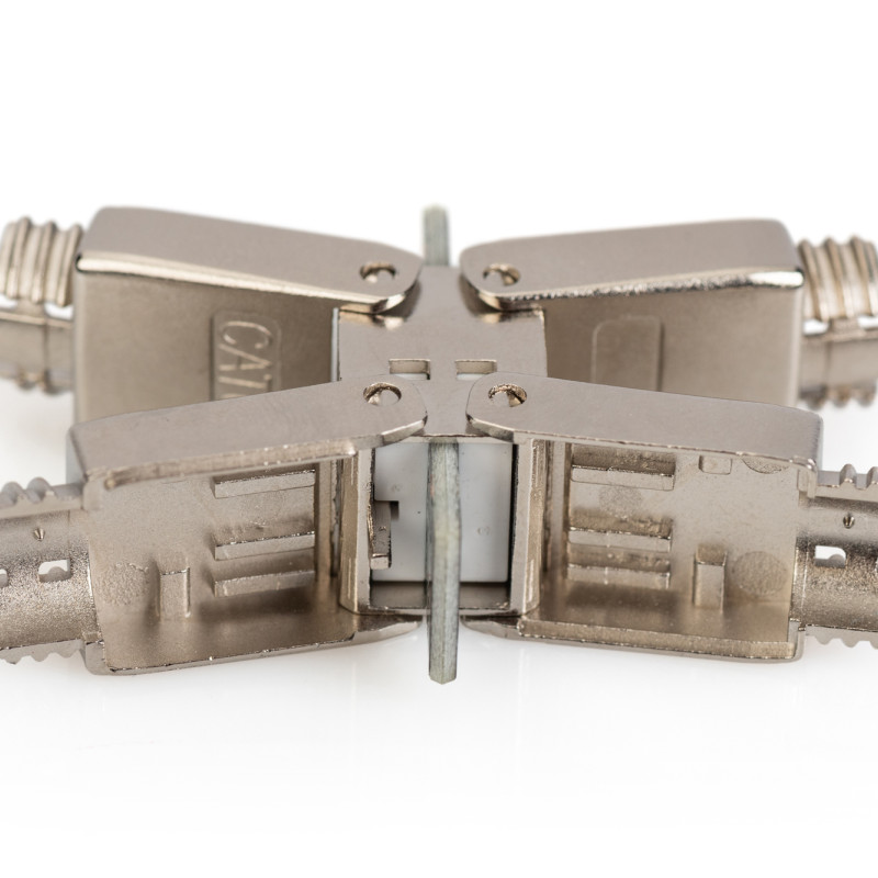 DN-93912 | Field Termination Coupler CAT 6A, 500 MHz for AWG 22-26, fully shielded with metal srew cap