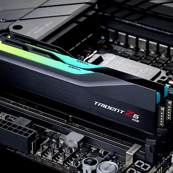 G.Skill Trident Z5 RGB | 64 GB | DDR5 | 6000 MHz | PC/server | Reģistrēta: Nē | ECC: Nē