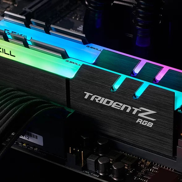 G.Skill TridentZ RGB | 64GB (2x32GB) | DDR4 | 4000 MHz | PC/server | Reģistrēta: Nē | ECC: Nē