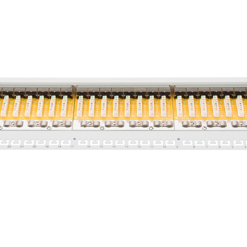 Digitus | Patch Panel | DN-91624S | Kategorija: CAT 6; Porti: 24 x RJ45; Noturības spēks: 7.7 kg; Ievietošanas spēks: 30 N max | 48.2 x 4.4 x 10.9 cm | Balts