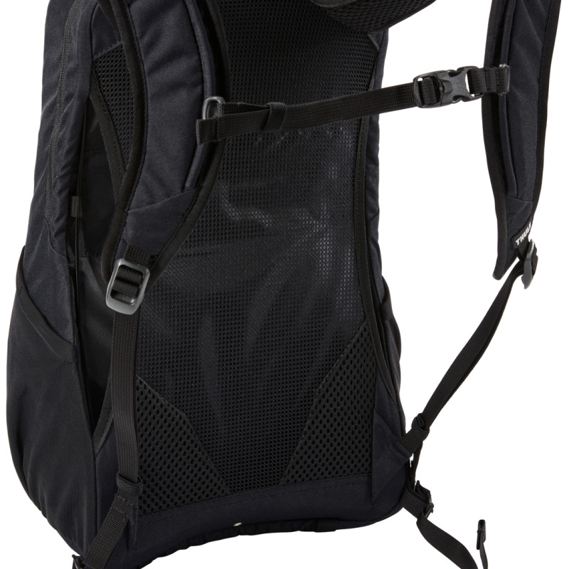 Thule | Nanum, 18L | Hiking Backpack | Black
