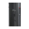 APC NetShelter SX 42U serveru skapja korpuss 600 mm x 1070 mm ar sāniem, melns | Schneider Electric