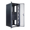 APC Easy Rack 800mm/42U/800mm ar jumtu, sānu paneli, riteņiem, kājām un 4 kronšteiniem, bez apakšas, melns | Schneider Electric