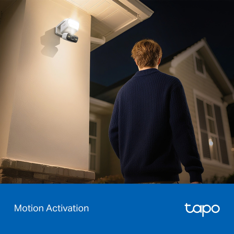 TP-LINK | Tapo C710 | Pan/Tilt drošības prožektora kamera | 3 MP | F/2.0 | IP65 | H.264 | microSD līdz 512 GB