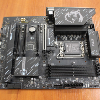 SALE OUT. | MSI Z890 GAMING WIFI | Procesoru ģimene Intel | Procesora ligzda LGA1851 | DDR5 | Atbalstītie cietā diska interfeisi M.2, SATA | SATA pieslēgvietu skaits 4 | IZMANTOTS, ATJAUNOTS, BEZ PIEDERUMIEM, TIKAI ANTENA UN AIZSARGPLĀKSNE IETVERTA